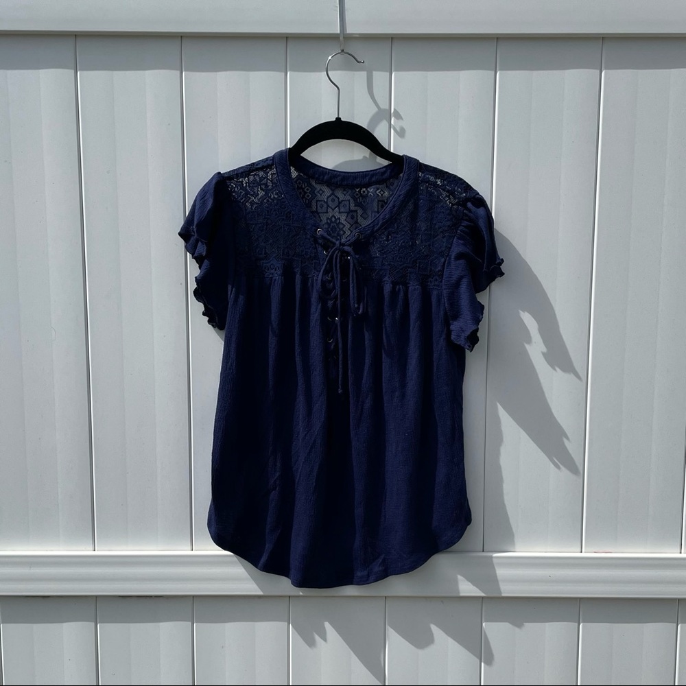 Vintage No Boundaries Lace Detail Cap Sleeve Blouse, Junior's Size L, Navy Blue